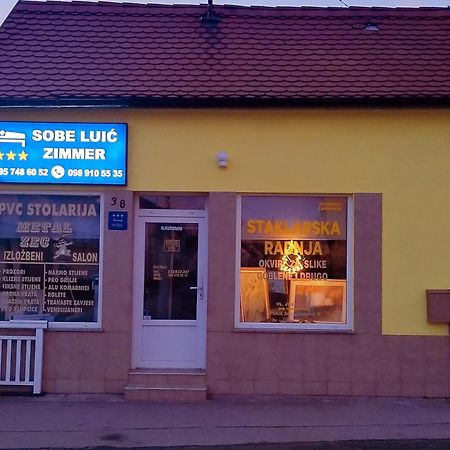 Ferienwohnung Soba Luic Zupanja Exterior foto