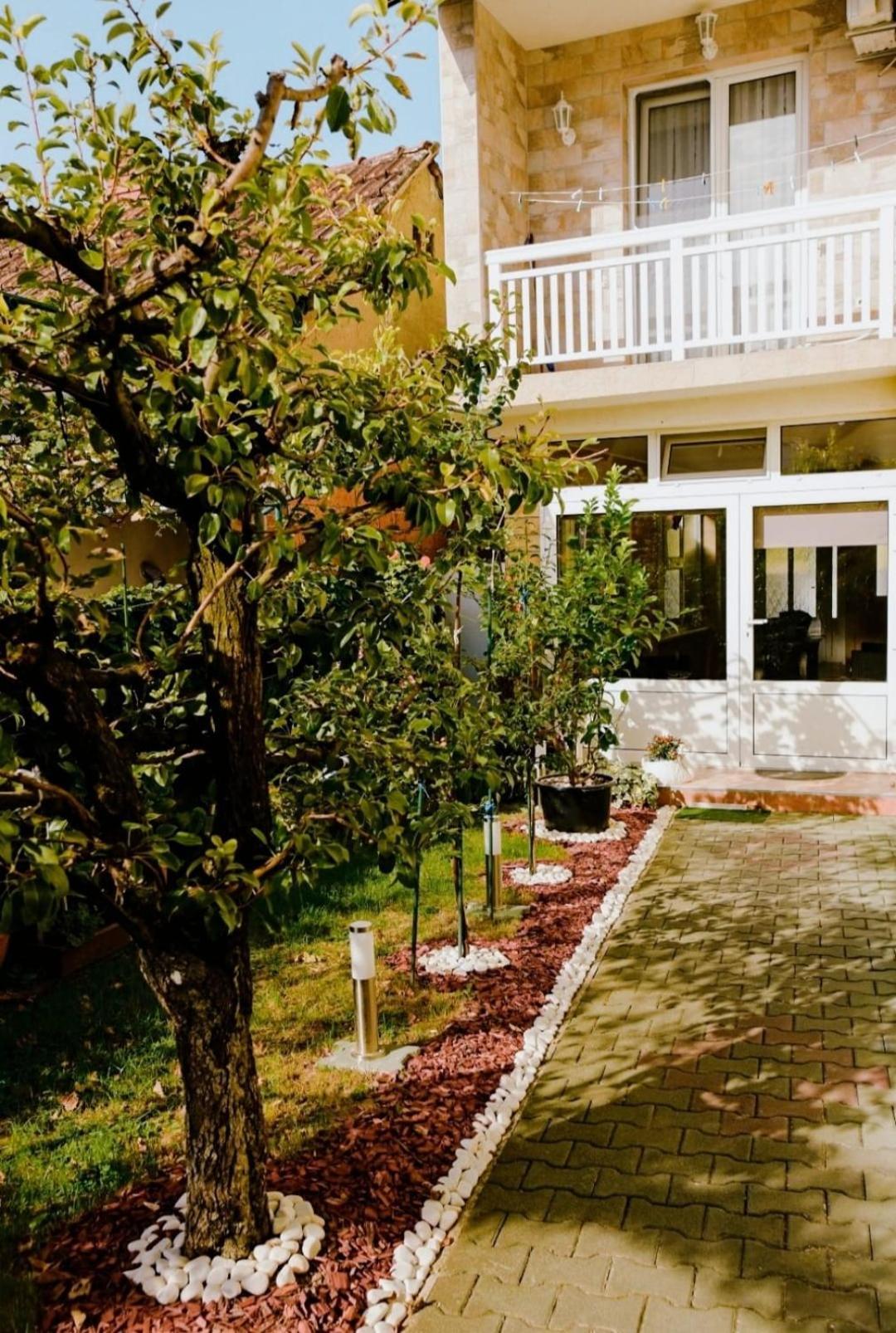 Ferienwohnung Soba Luic Zupanja Exterior foto